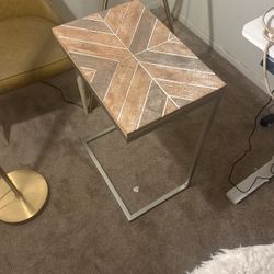 Cute plug in side table 