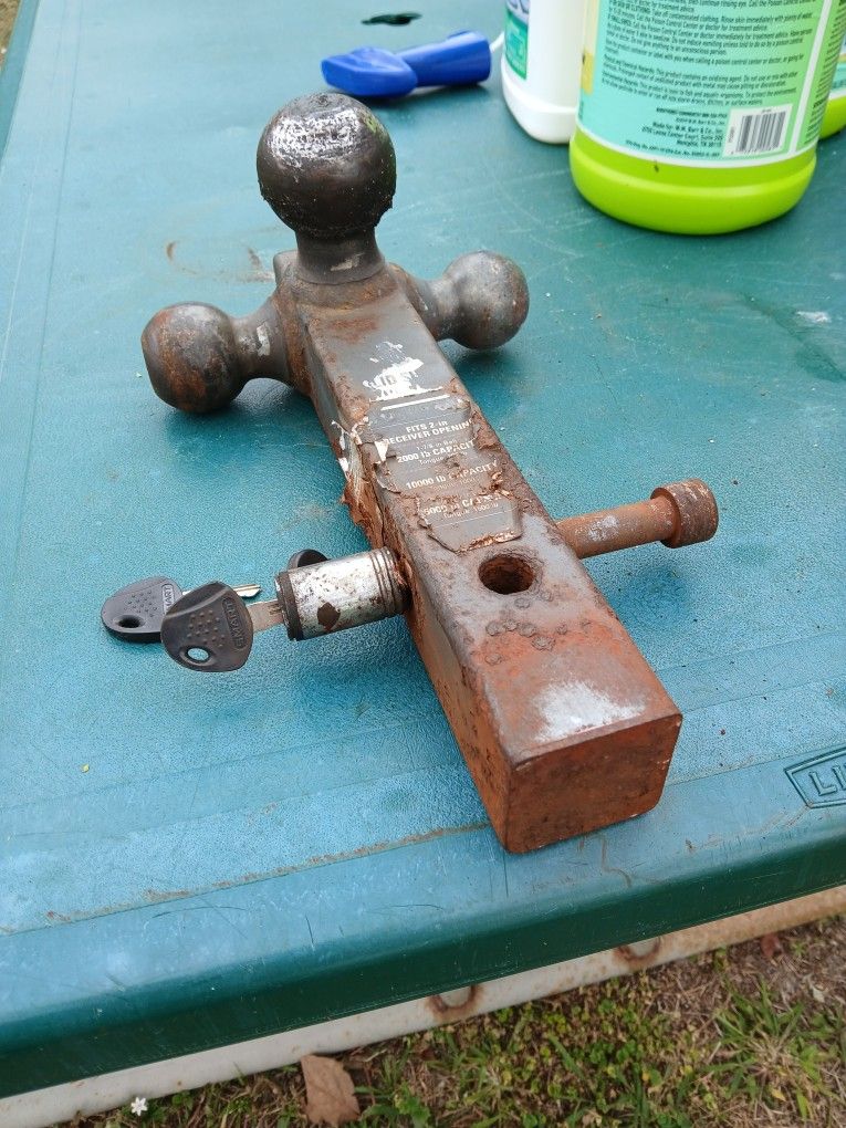Solid Core Hitch Up To 15,000 Lb Weight With A Pin Lock