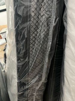 Brand new full size mattress and box