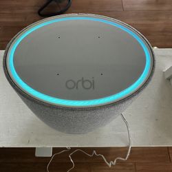 Netgear Orbi Harmon Kardon Wi-Fi Tri Band Mesh Extender & Speaker RBS40V