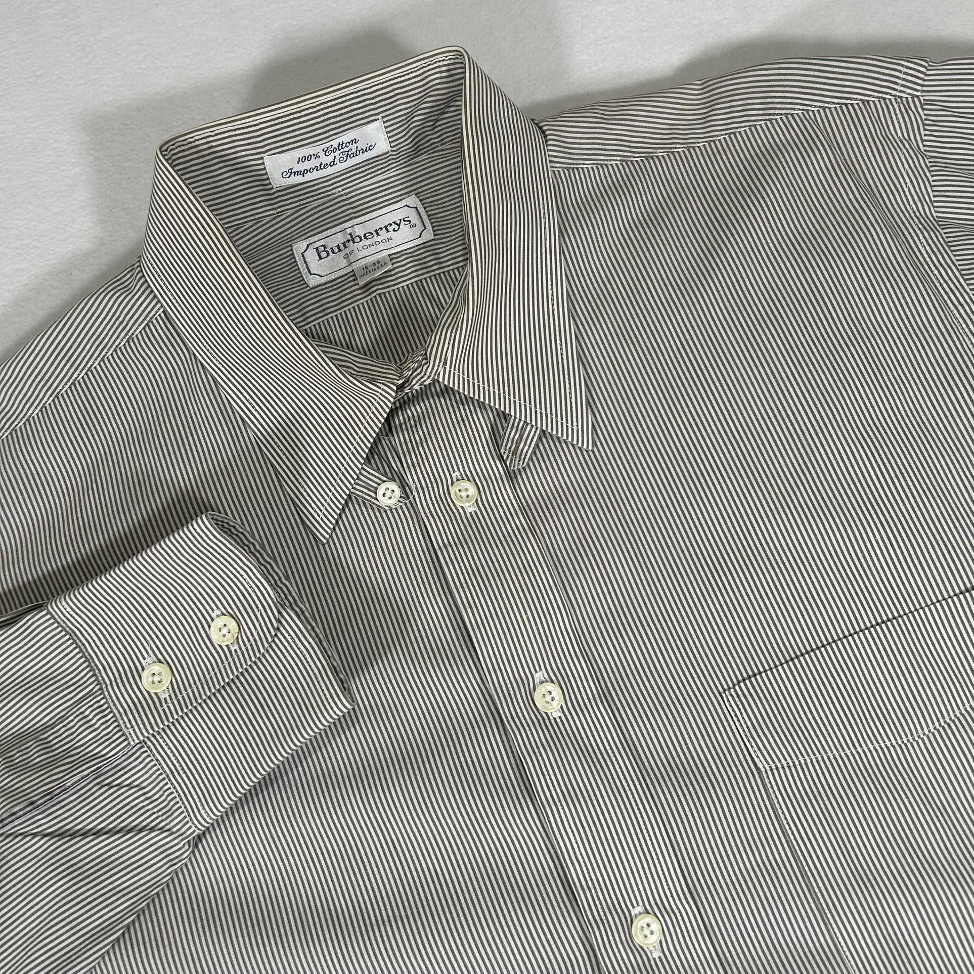 Burberry of London Mens Dress Shirt Size 16/33 White Gray Stripe Made In USA