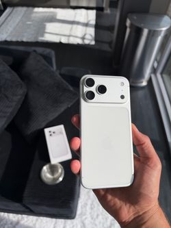 Apple iPhone 17 pro max 512gb unlocked