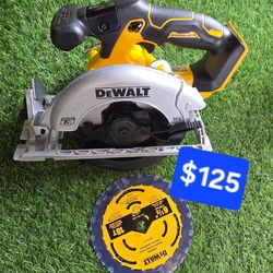 DEWALT
20V MAX Cordless Brushless 6-1/2 in. Sidewinder Style Circular Saw (Tool Only)