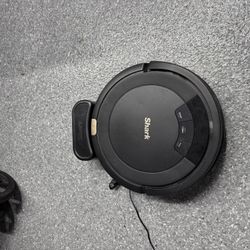 Shark ION Robot Vacuum AV753 (WiFi/App Controlled)