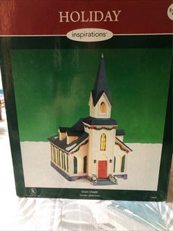 Holiday Inspirations, Grace Chapel Lighted House - NEW
