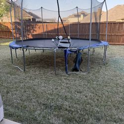 Free trampoline