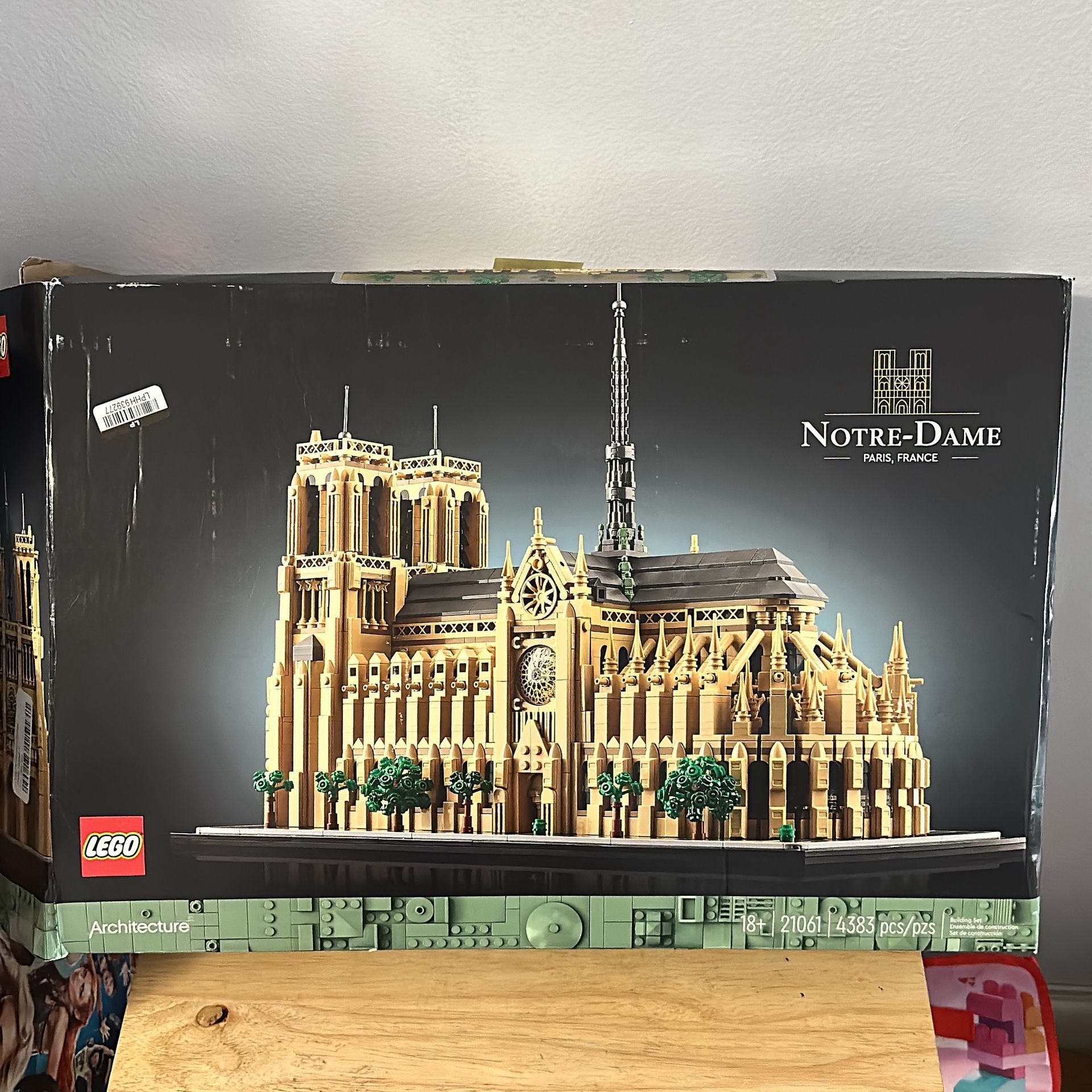 Lego Norte Dame - Open Box