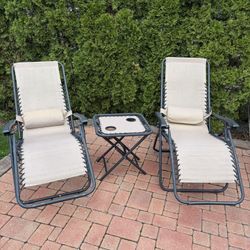 Zero Gravity Chairs And Table 