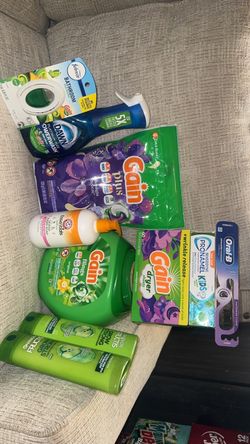Household Essentials Bundle – Gain, Dawn, Oral-B & More