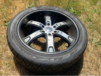 22” KMC Rims and Nitto tires