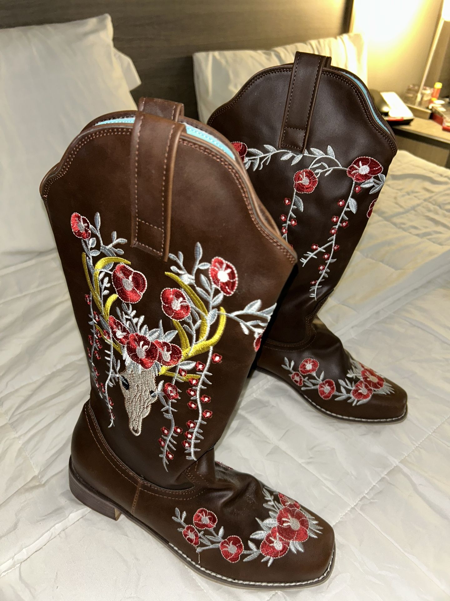 Floral boots size 9