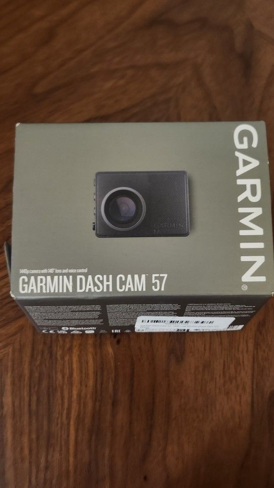 Garmin Dash Cam 57