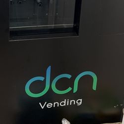 Smart Vending Machine - Touchscreen Interface - Cashless - 2024 Model. 