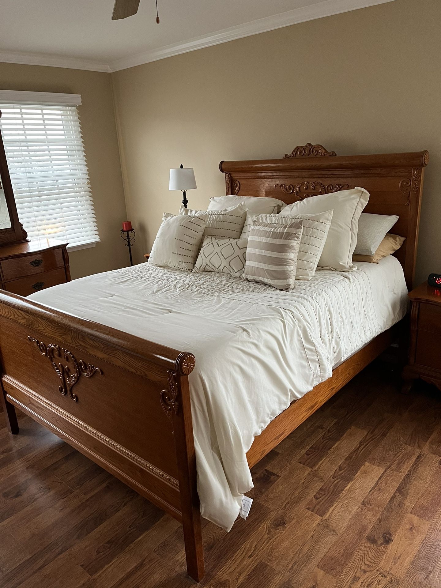 Lexington Victorian Sampler Bedroom Set for Sale in Bath, PA OfferUp