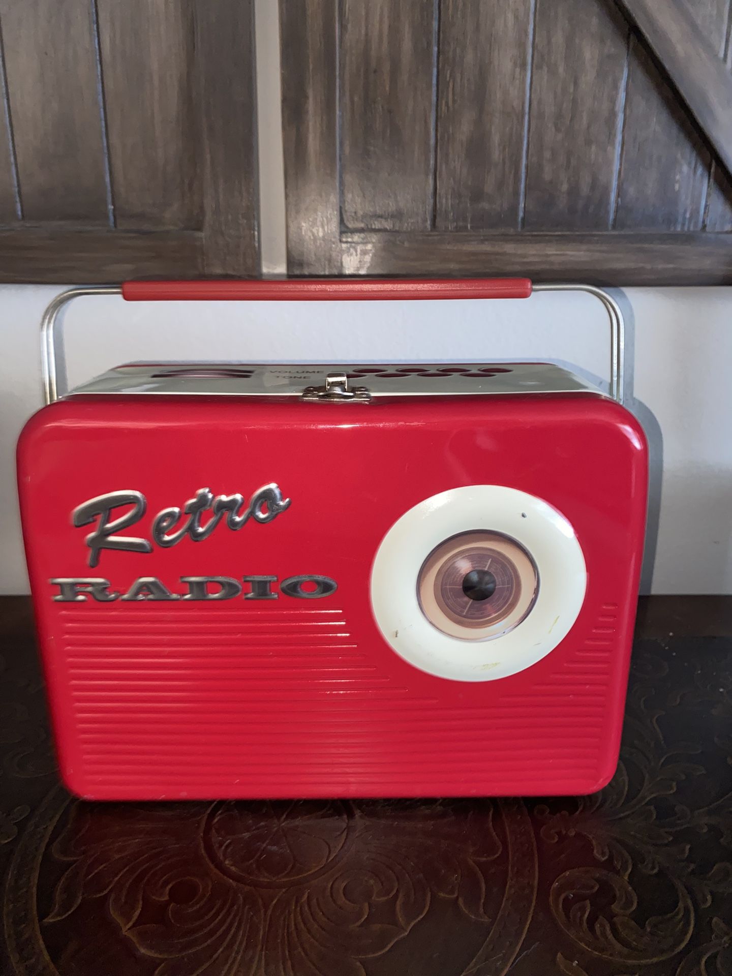 Retro Radio Red Lunchbox