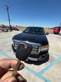 Car Keys N Remotes/ Llaves Con Control