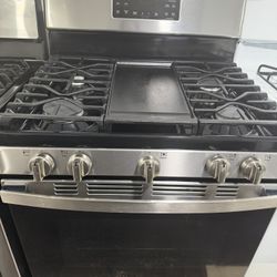 GE Gas Stove