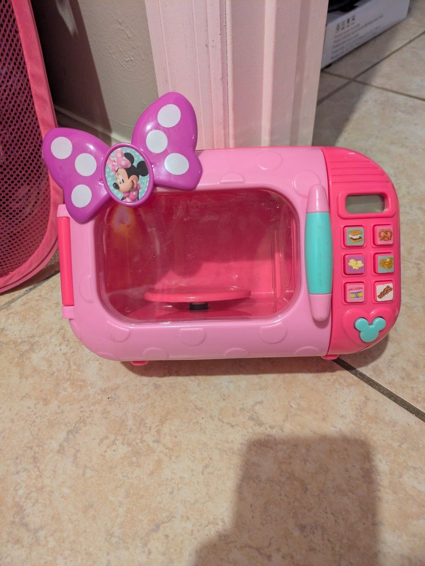 Minnie Mouse Microwave