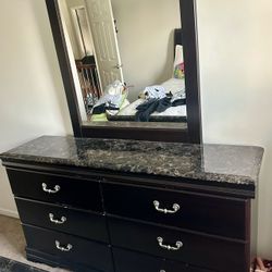  Bedroom set Elegant top Marble