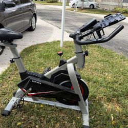 Stationary spin bike