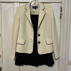 Evan Picone suit 2 piece set SZ 4 Skirt Montpellier With Scarf!