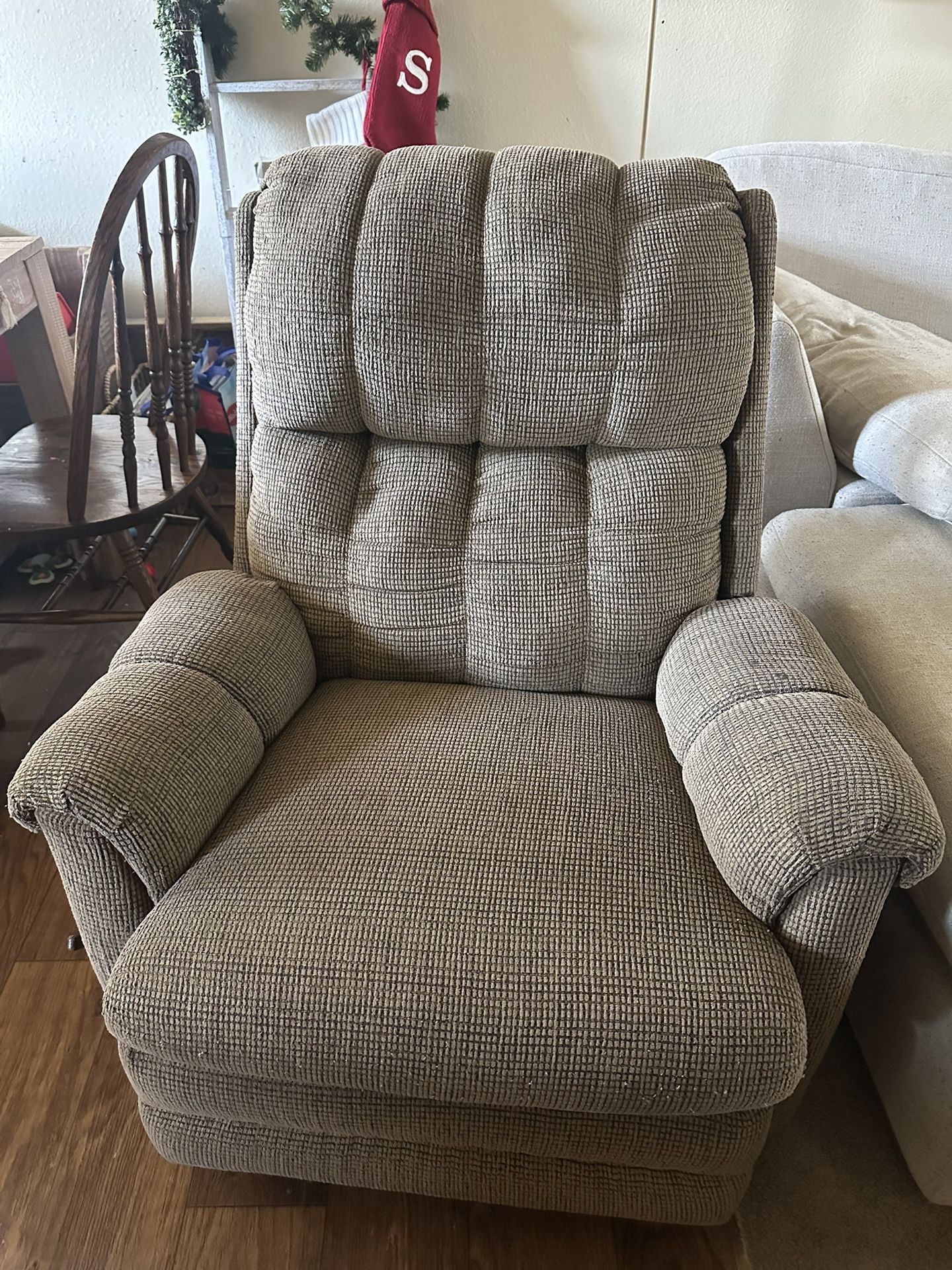 RECLINER