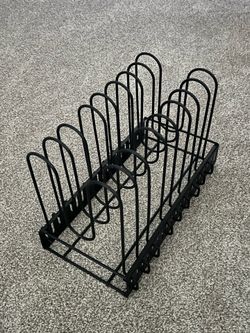 Pan organizer