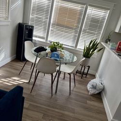 Modern Glass Dining Table + 4 White Chairs 