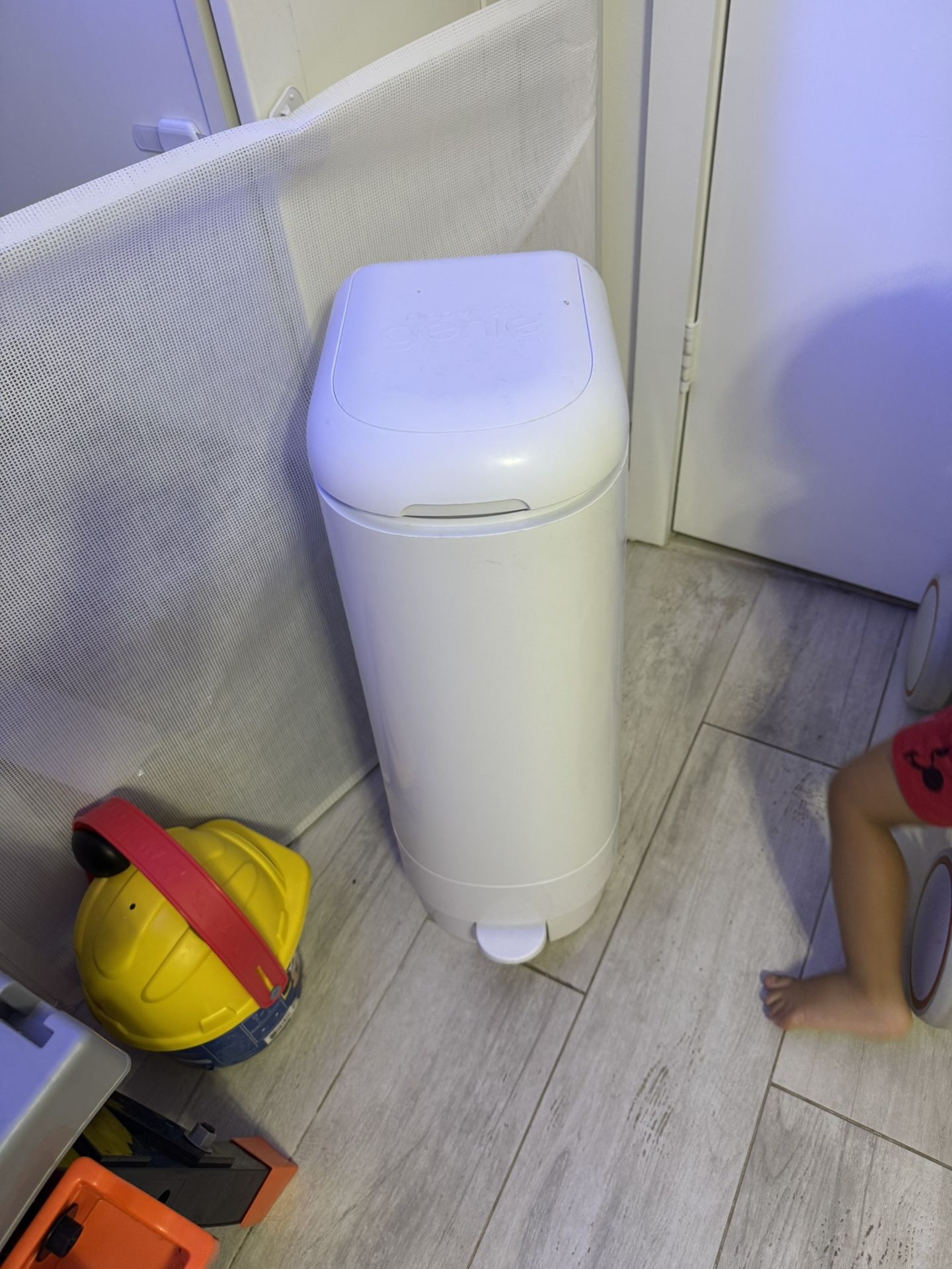 Munchkin Diaper Pail