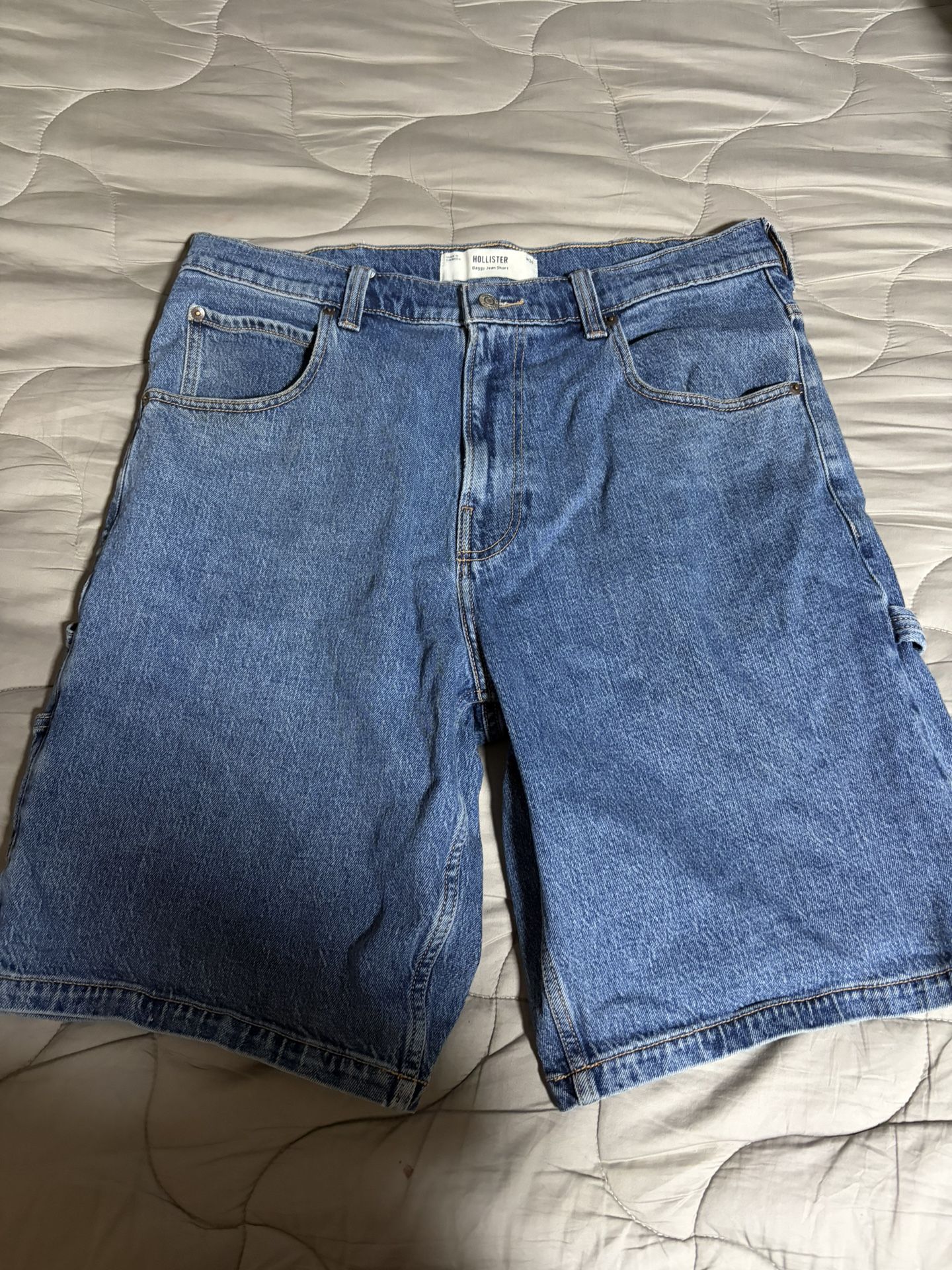 Hollister Baggy shorts