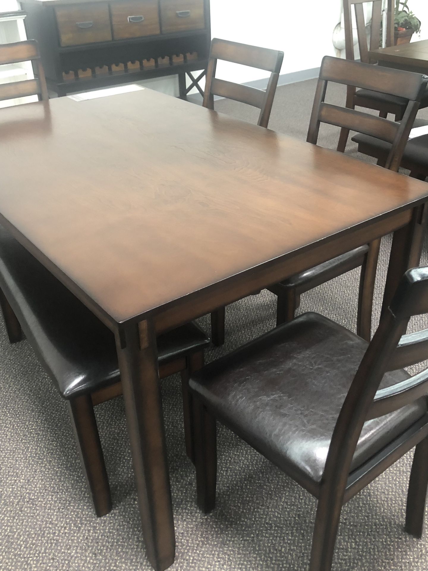 Bonito Comedor De Madera Nuevo