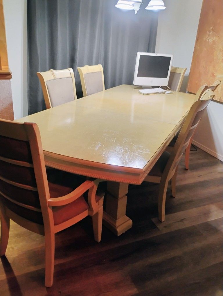 Dinning Room Table