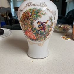 Lapet Courting Couple Vase
