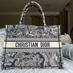 Brand New Authentic Christian Dior Toile De Jouy Medium Tote Bag 