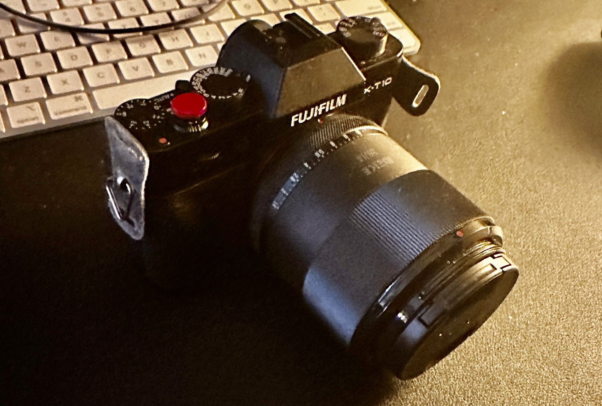 📸 Fujifilm X-T10 + Meike 55mm f/1.4 Lens – For Sale!