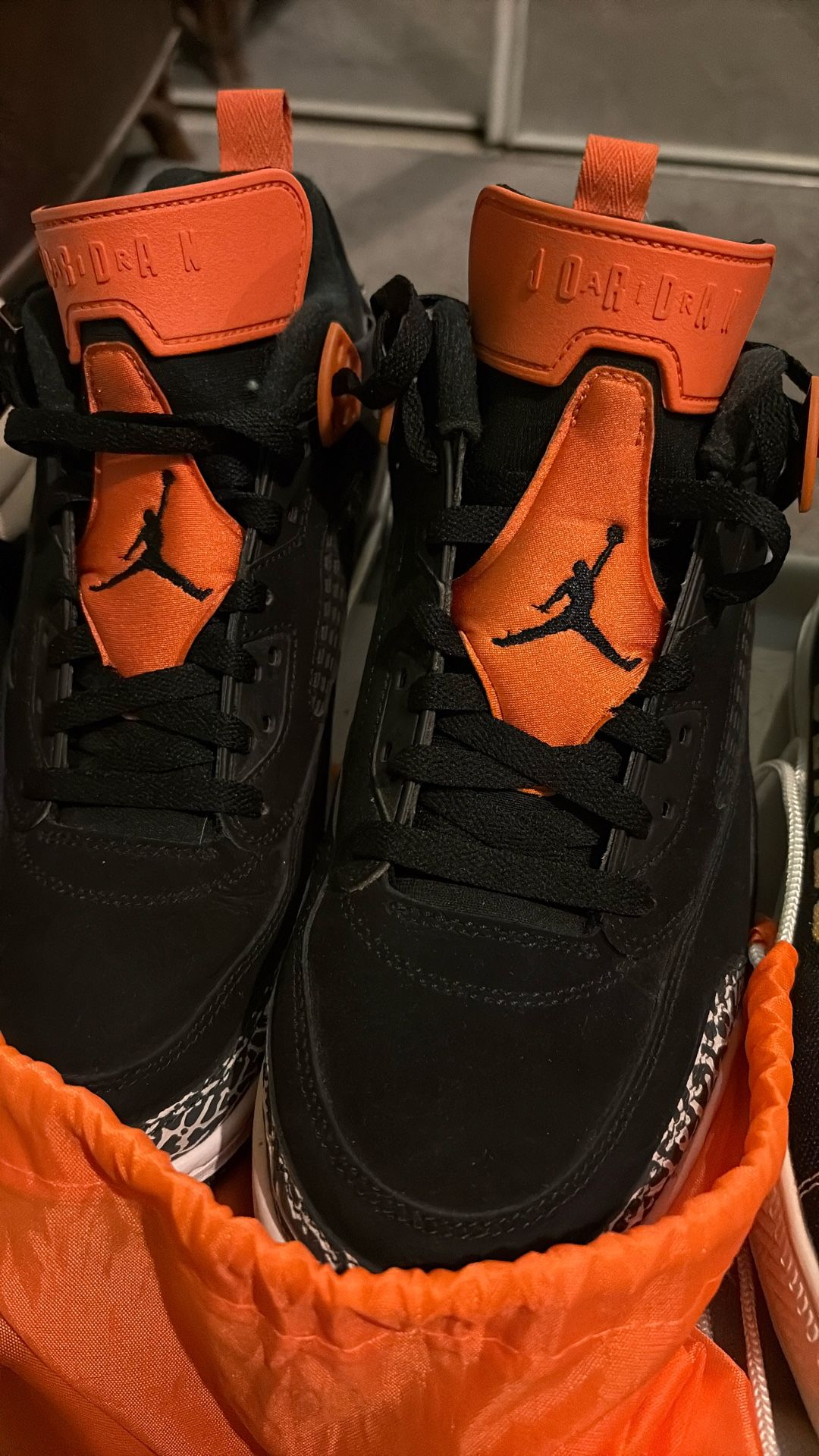 Jordan 4 Orange Bag