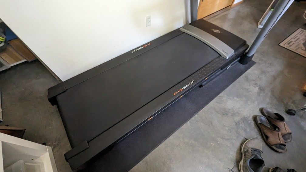 Nordictrack T8.5s Treadmill for Sale in Seattle, WA OfferUp