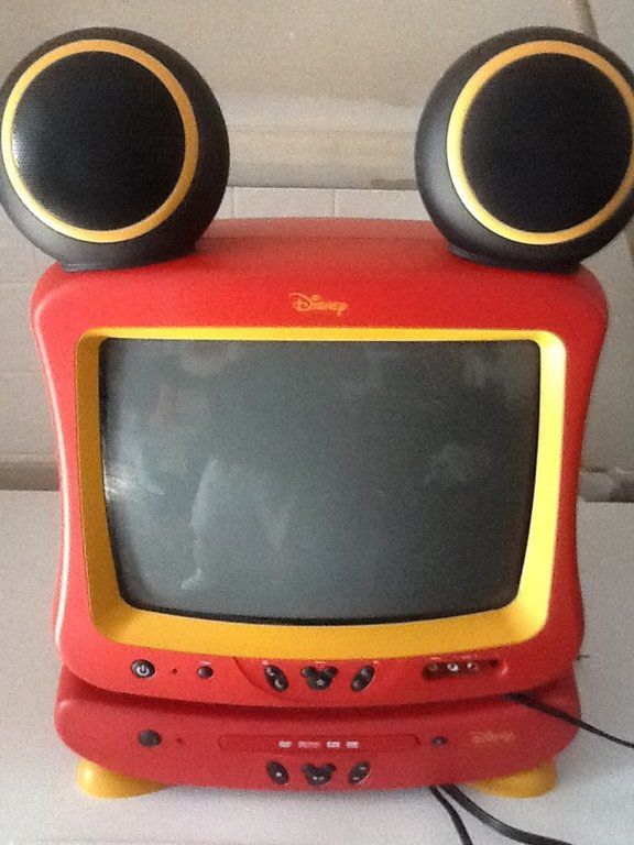 Mickey mouse tv/dvd set with remotes