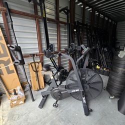 Weight Rogue Echo Bike