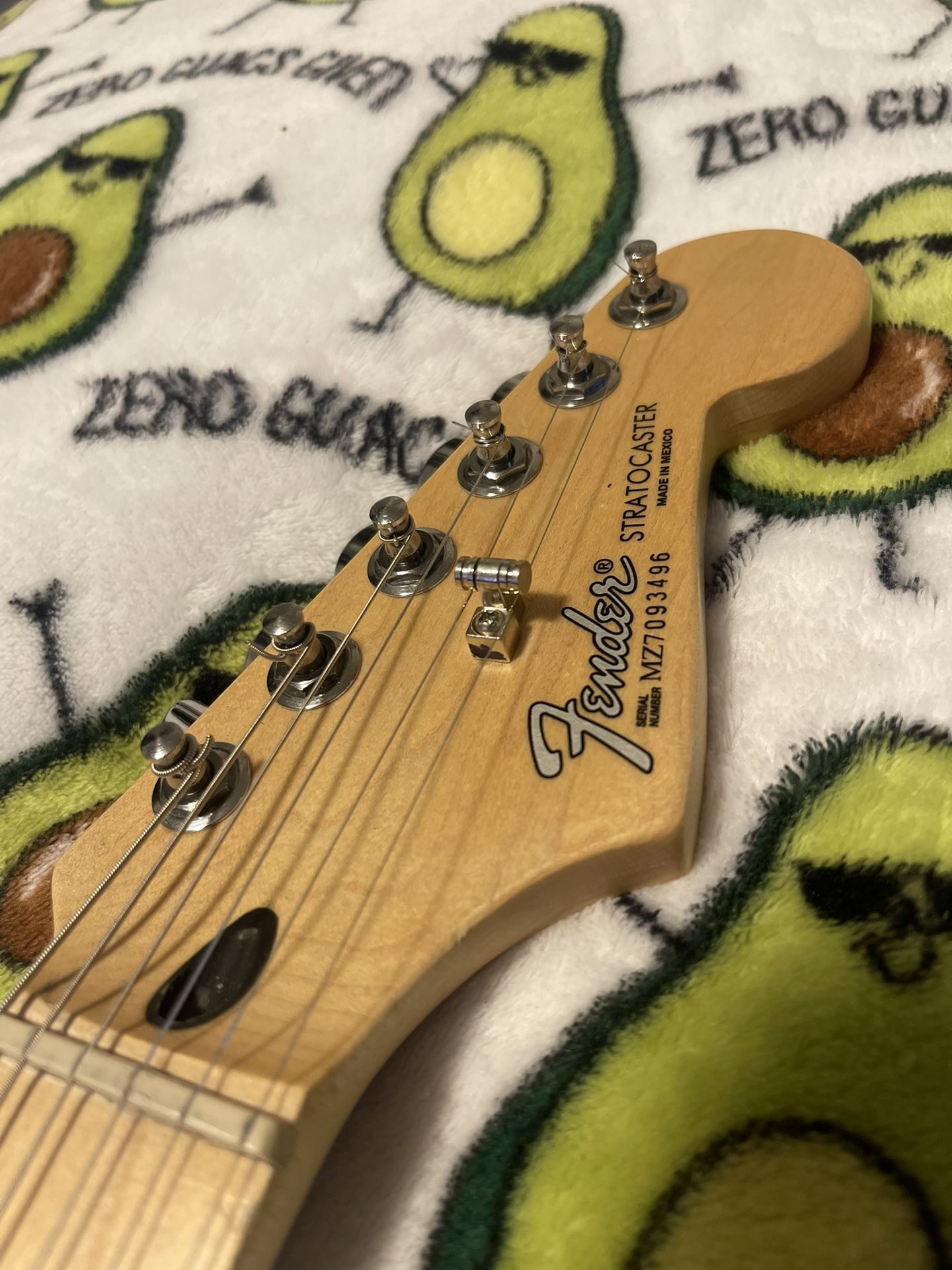 FENDER STRATOCASTER
