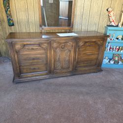 American Of Martinsville Bedroom Set