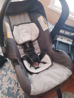 Porta bebe en muy buen estado por si les interesa