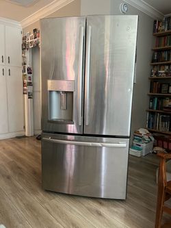 Free French Door Refrigerator/Freezer - Read Description