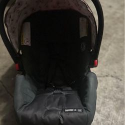 Car seat and Stroller (Graco) 