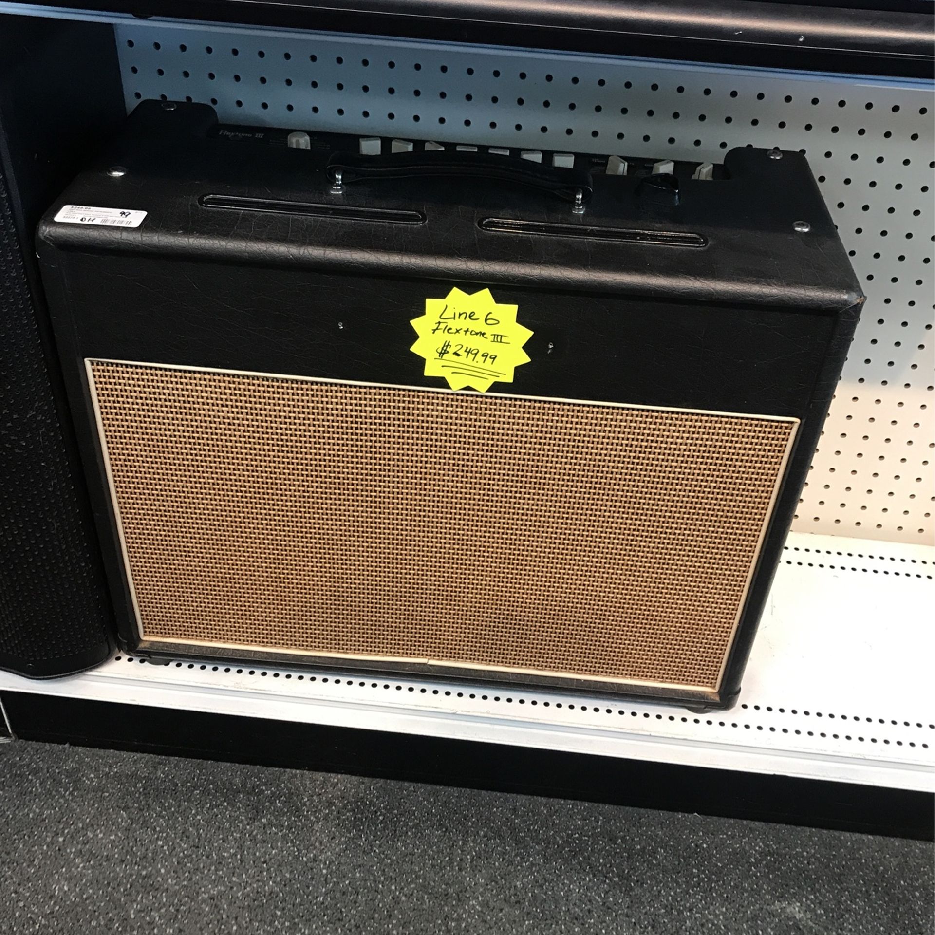 Line 6 Guitar Amp