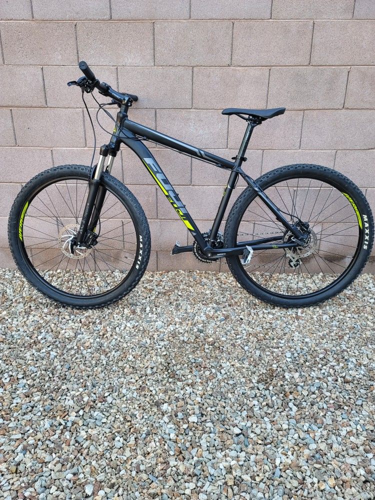 FUJI NEVADA ONE.7 29er MOUNTAIN BIKE 