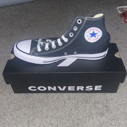 Black Converse Size 7.5 men’s 