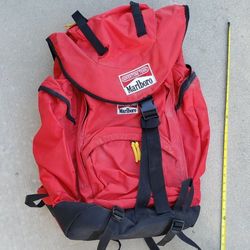 Marlboro Vintage HIKING BACKPACK Adventure Team *PICKUP TODAY*