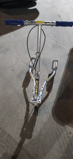 Bonzai Trikke Carving Scooter
