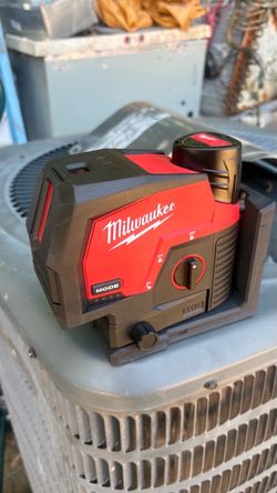 M12 12-Volt Lithium-Ion Cordless Green 125 ft. Cross Line and Plumb Points Laser Level